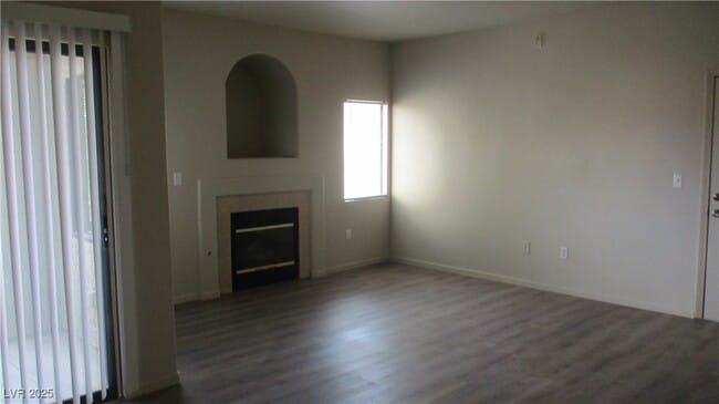 Building Photo - 8250 N Grand Canyon Dr