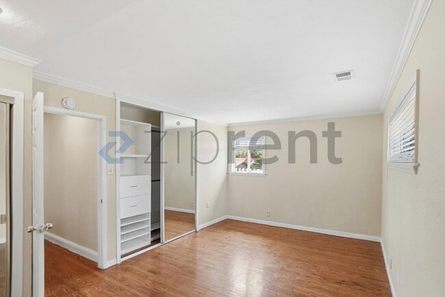 Building Photo - 2689 Limerick Rd