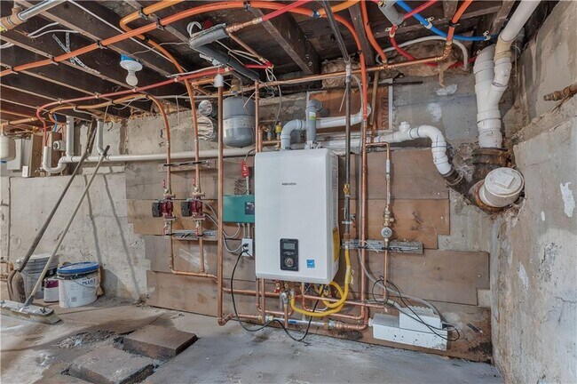 Building Photo - 115 Campbell Ave