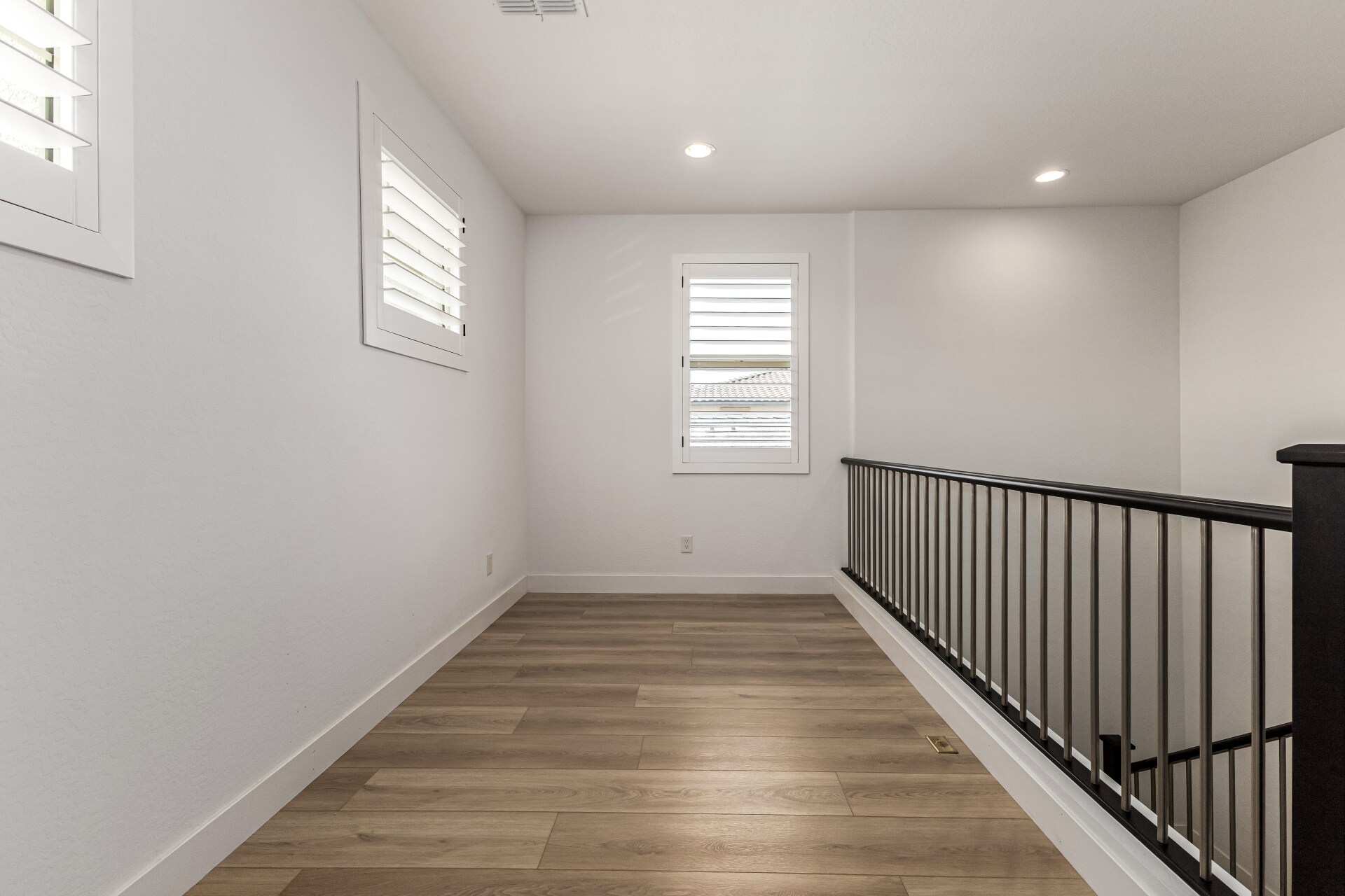 Building Photo - 20954 E Mayberry Rd