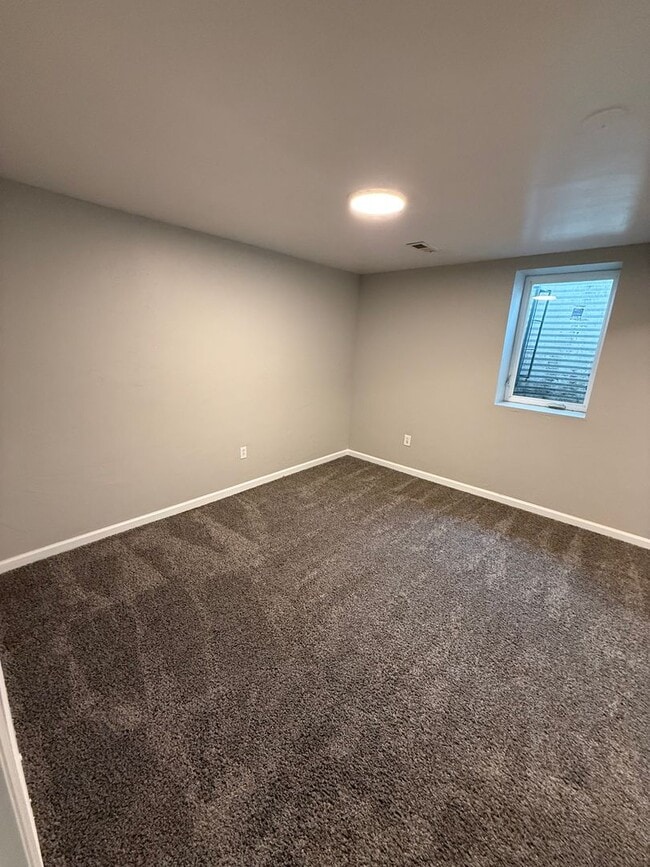 Building Photo - 14086 E 22nd Pl