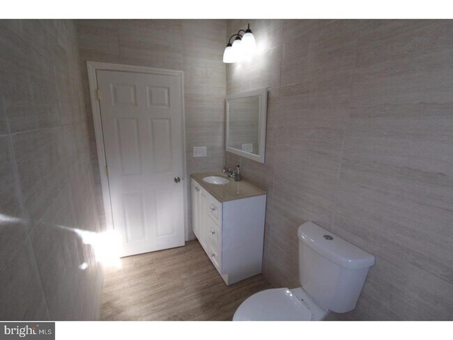 Building Photo - 134 Klockner Rd