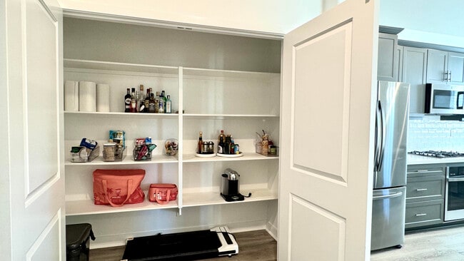 Building Photo - 41389 Penn Dr