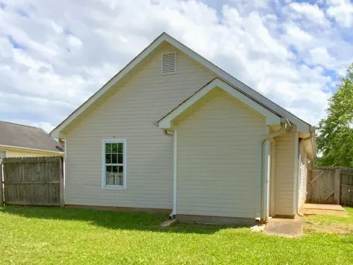 Building Photo - 410 Autumn Lake Ct