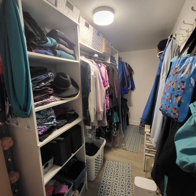Walk in closet - 2306 Madrona Dr