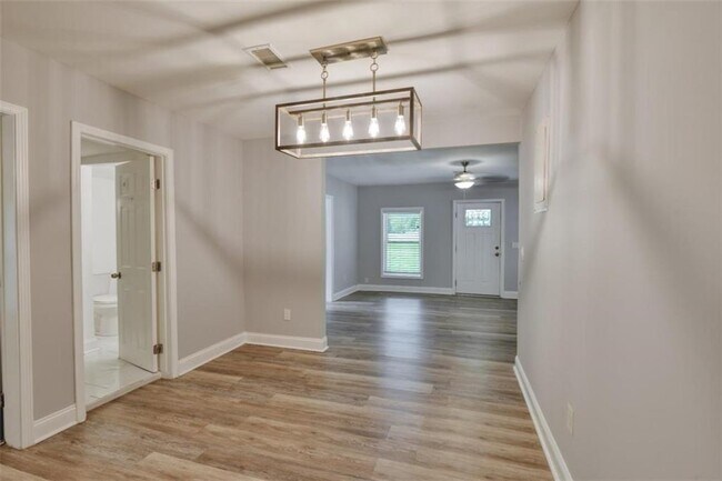 Building Photo - 74 Rountree Rd