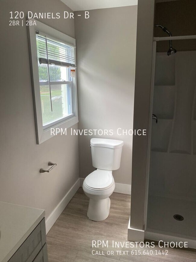 Building Photo - Lovely, modern 2bd/2ba near to Downtown Fr...