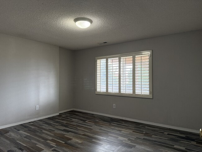Building Photo - 4989 Cherry Springs Dr