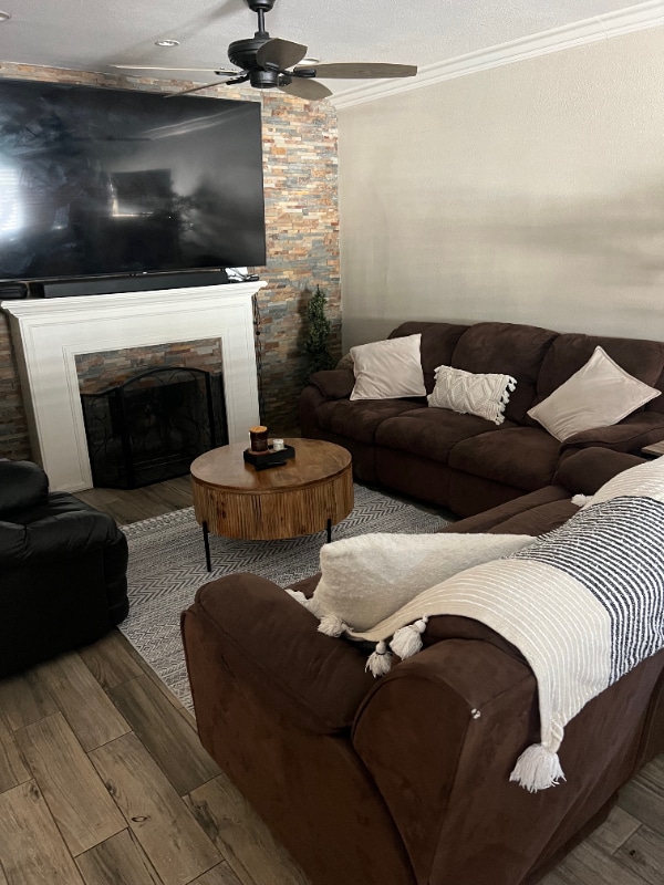 Building Photo - 1128 W Pine St