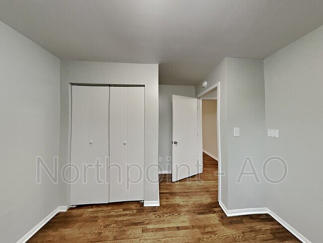 Building Photo - 871 Pineglen Cove