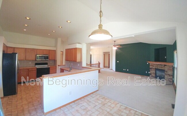 Building Photo - 4411 Hickory Hollow Dr