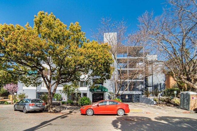 Primary Photo - Oakland 1 bed 1 bath apartment for Rent - ...