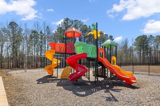 Building Photo - ***Brand New 4/3 in Olde Liberty Golf Community***