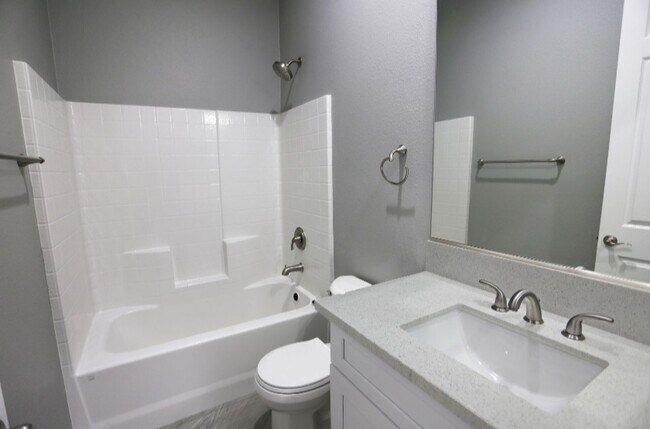 Building Photo - 1800 Galaxy St