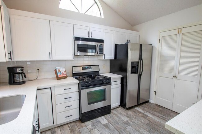 Building Photo - 2108 Warfield Way