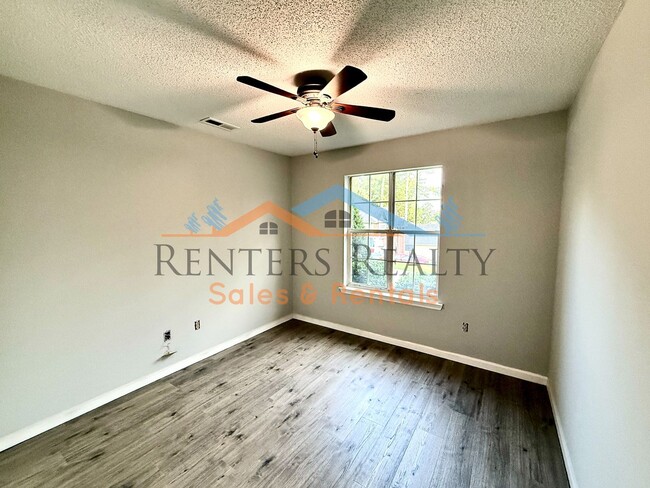 Building Photo - 122 Sunset Ridge