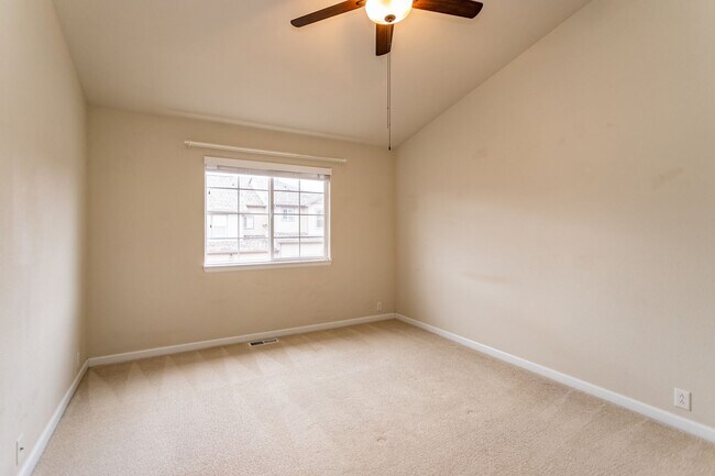 Building Photo - Comfortable Monument Townhome with 2-Car Garage & Easy I-25 Access!!