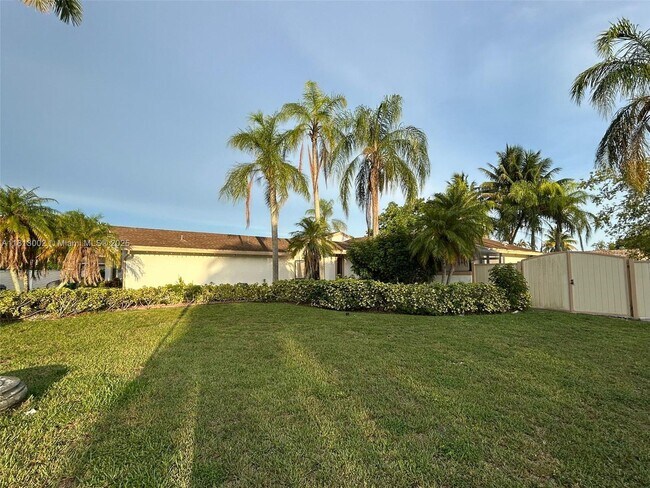 Building Photo - 14850 SW 156th St