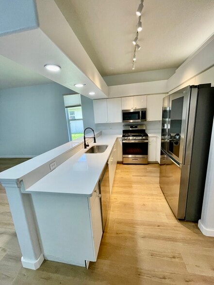 Building Photo - 7409 Linden Ln