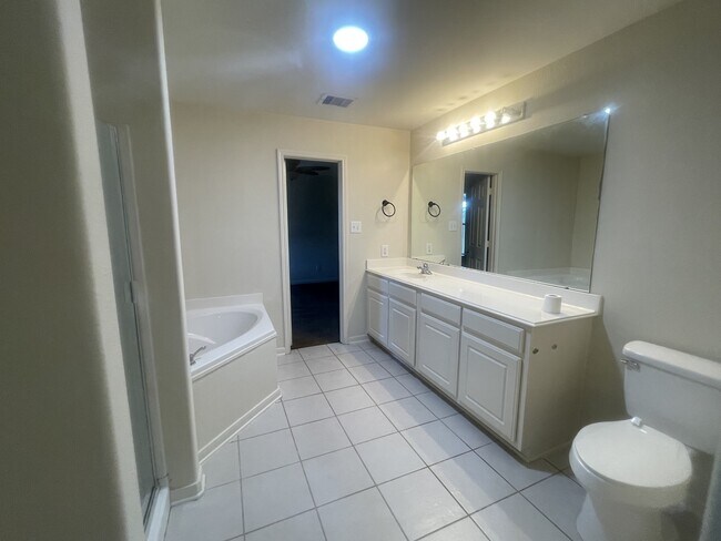 Building Photo - 4307 Sunflower Creek Ln