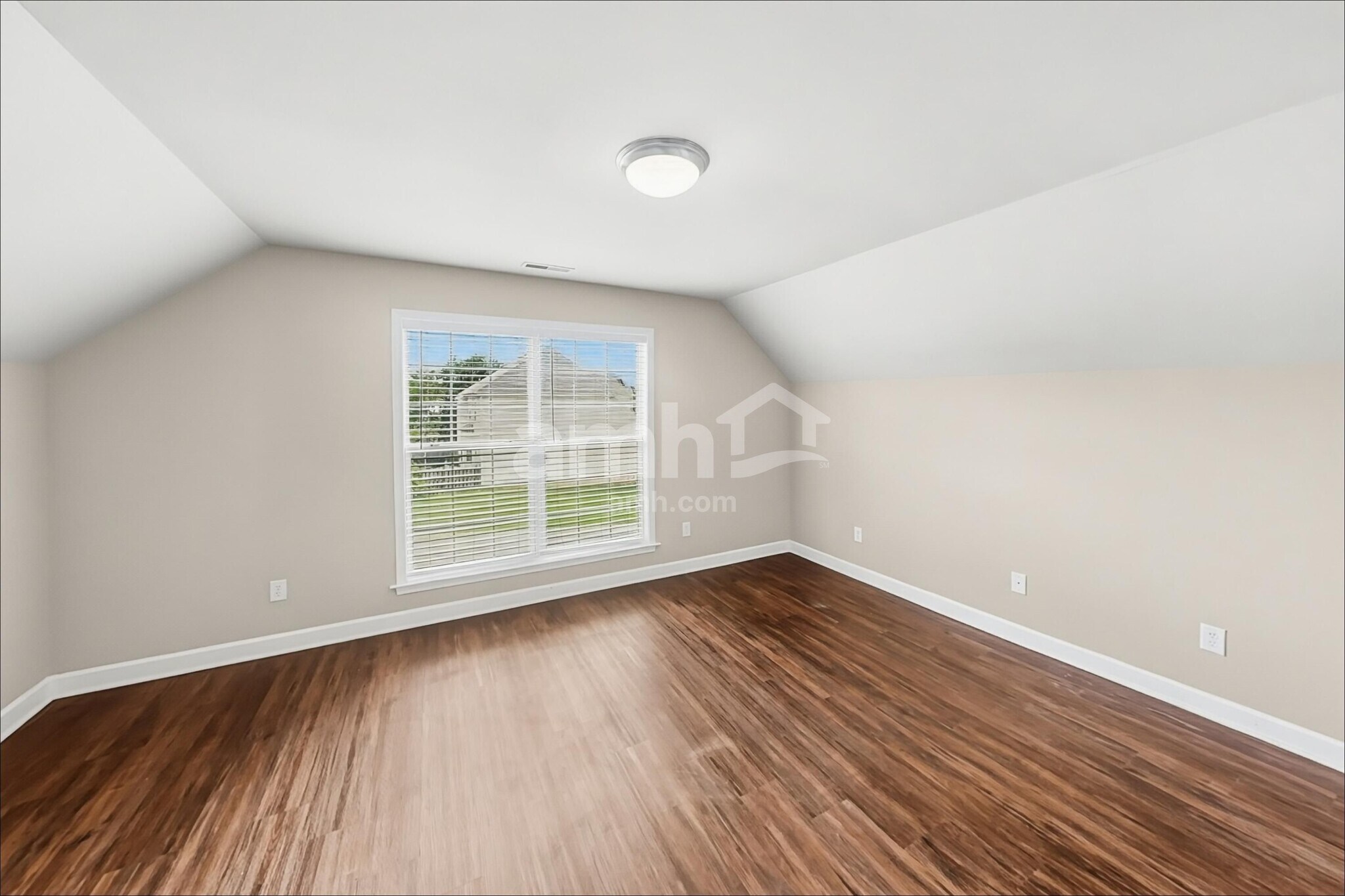 Building Photo - 5000 Idaho Dr