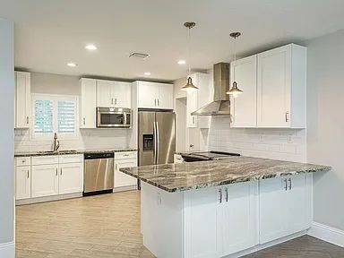 Building Photo - Beautiful Virginia Park Home | Huge Backyard + Pet Friendly