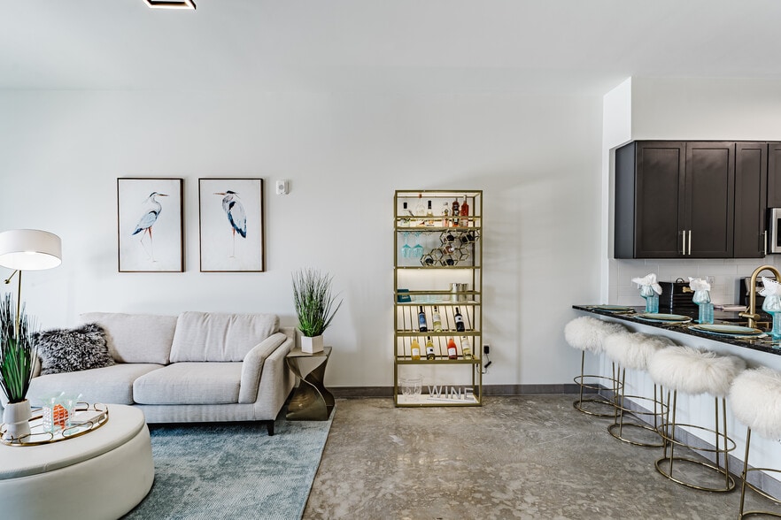 Building Photo - Koosh Living at Griffin
