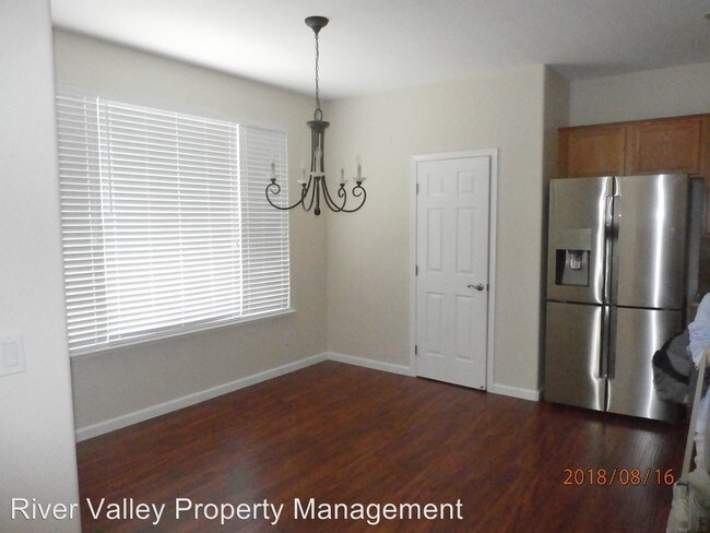 Building Photo - 4 br, 2.5 bath House - 1823 Spaletta Way