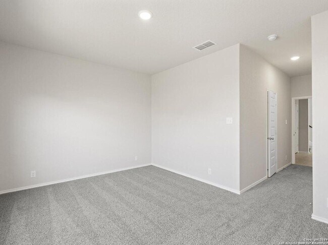 Building Photo - 2428 Dino Dr