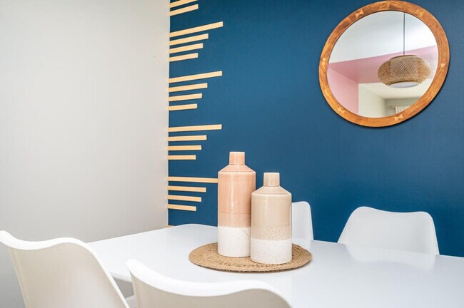 Building Photo - 1267 Sweet Pine Dr