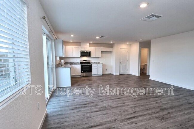 Building Photo - 2097 Shady Tree Cir