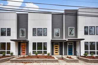 Building Photo - 2508 Freeman Rd SW