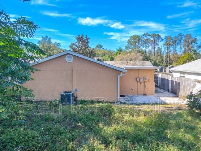 Building Photo - 4202 Las Vegas Dr
