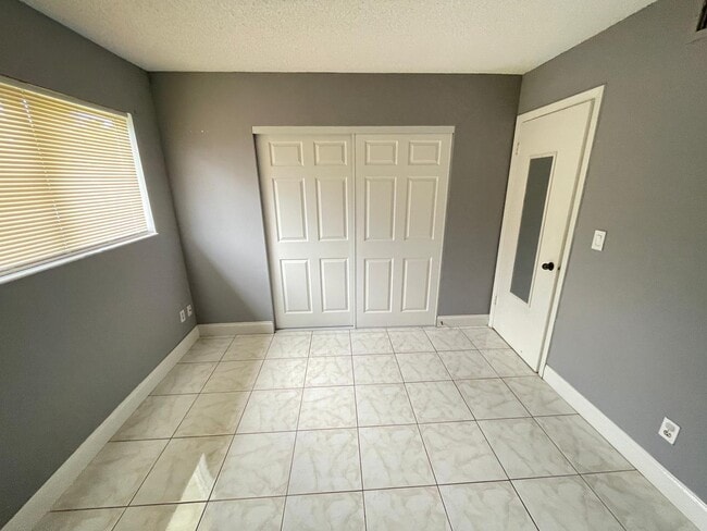 Building Photo - 3401 NW 44th St