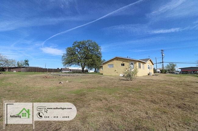 Building Photo - 794 Twin View Blvd