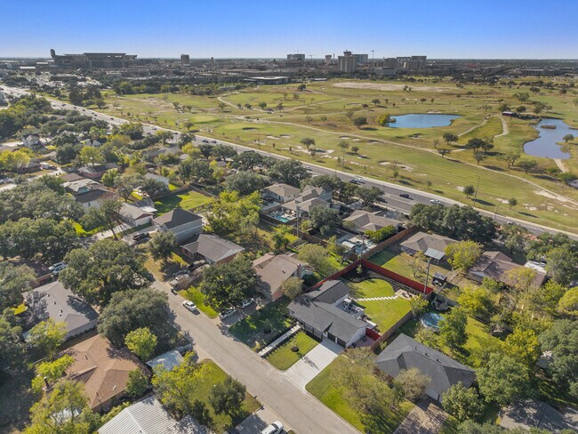 Building Photo - 1611 Armistead St