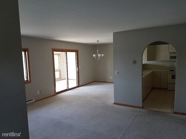 Building Photo - 1542 Lamberton Lake Dr NE