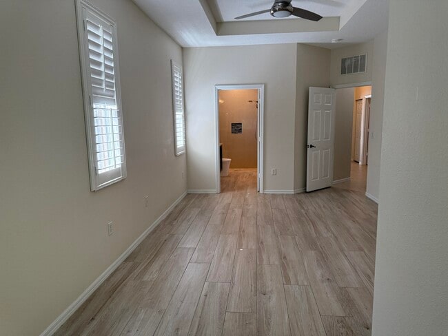 Building Photo - 560 SW Indian Key Dr