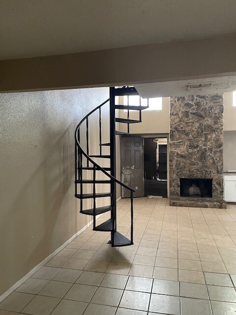 Building Photo - 12319 W Village Dr