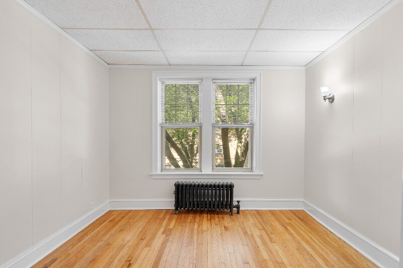 Building Photo - 1440 W Howard St