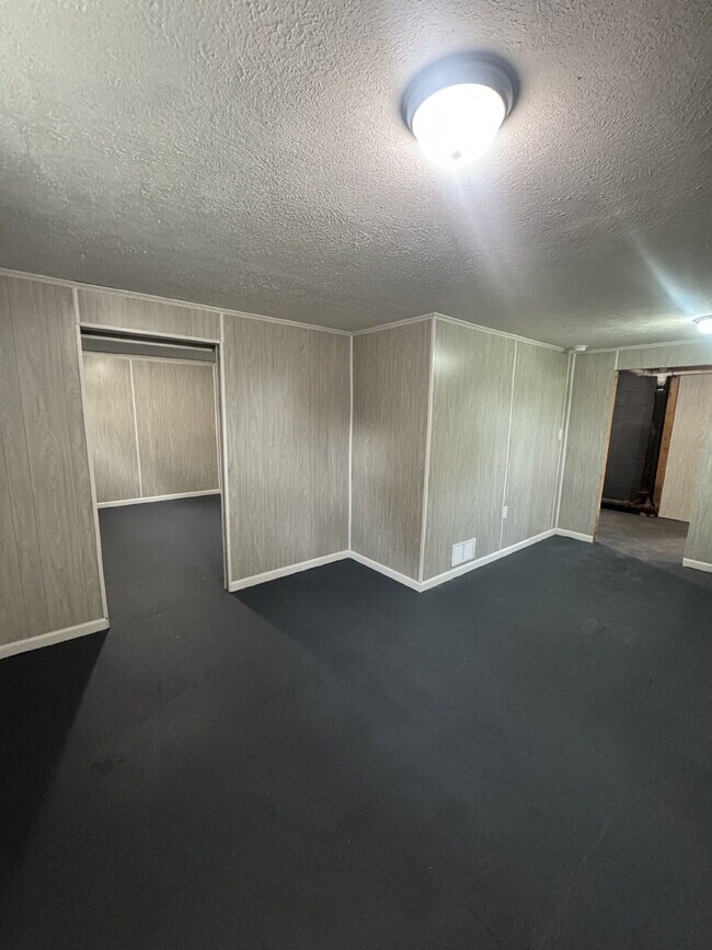 Building Photo - July Only: Submit your application this month and pay a reduced application fee of just $32. Reno...