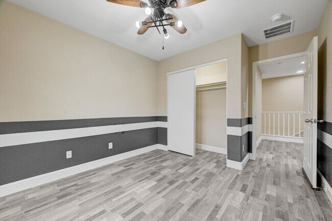 Building Photo - Beautiful 3BR Toscana Home