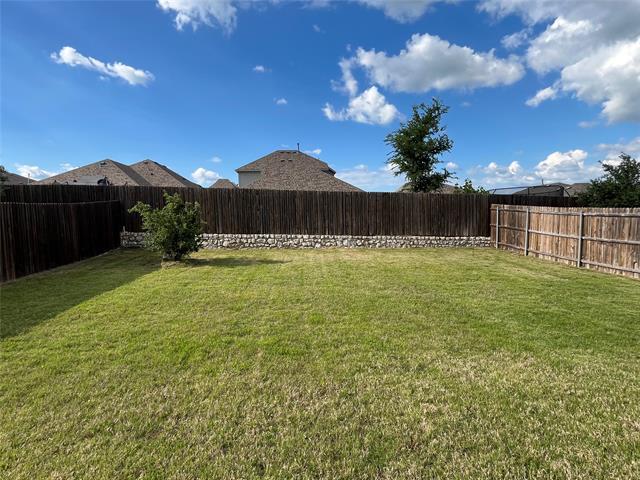 Building Photo - 6004 Horsetail Dr