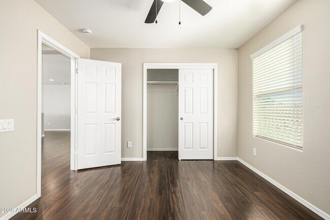 Building Photo - 10809 W Saddlehorn Rd