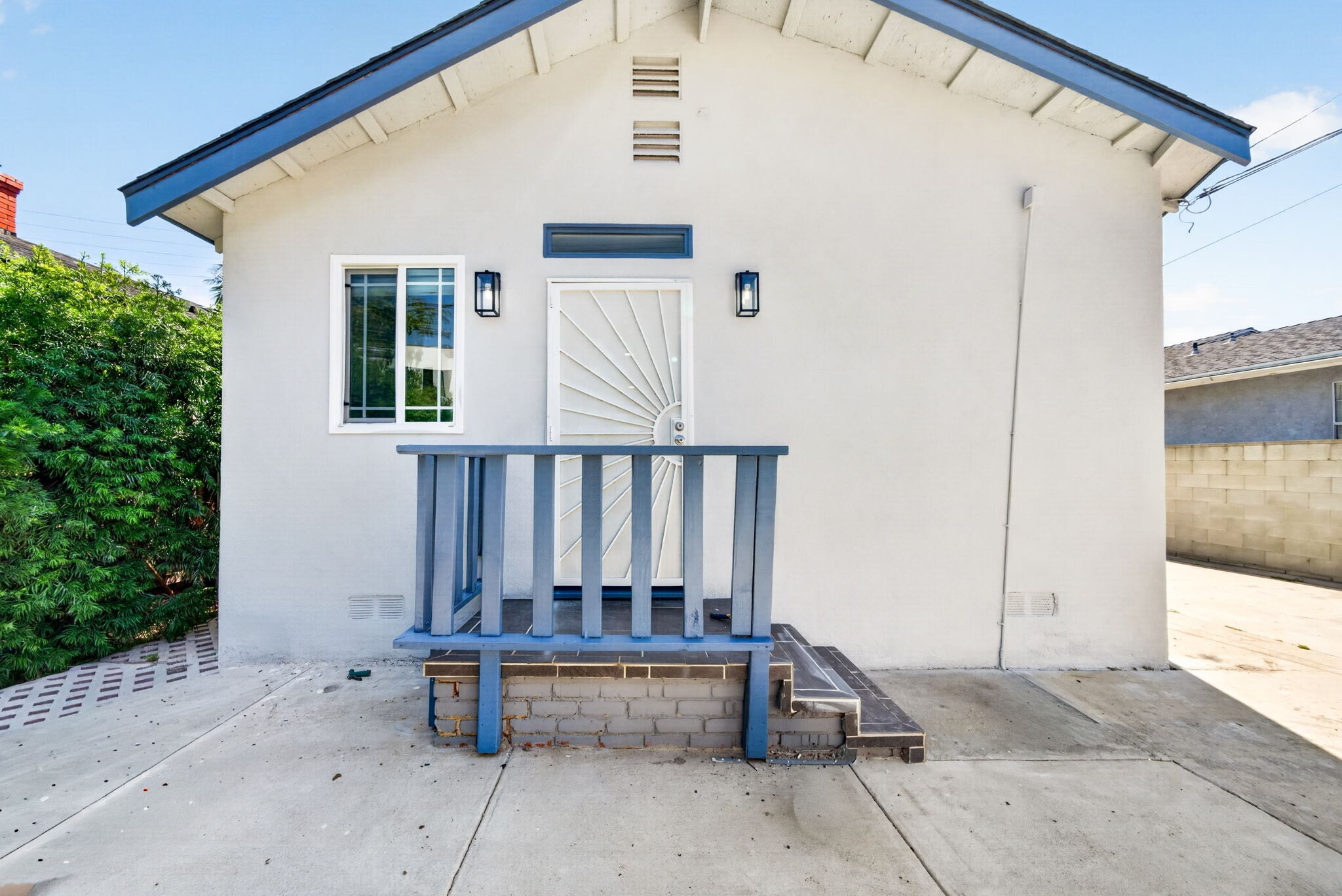 Building Photo - 10817 Charnock Rd
