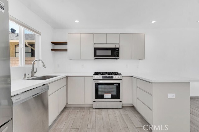 Building Photo - 20540 Keswick St