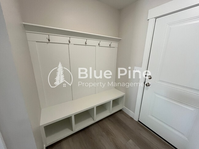 Building Photo - 185 Galena Smt Dr