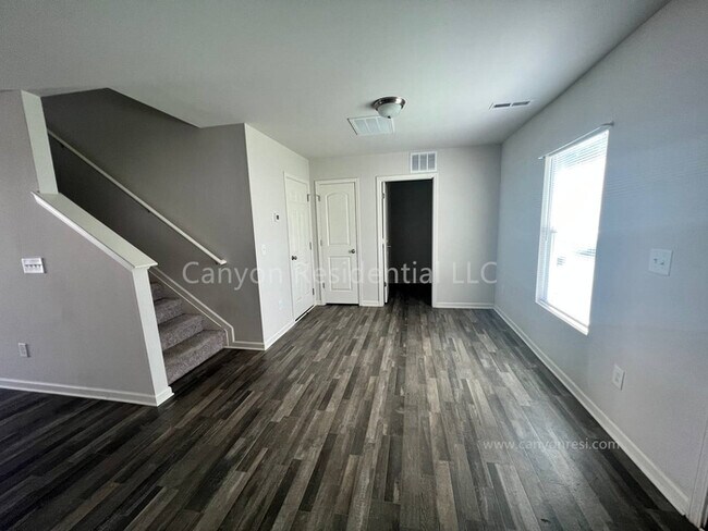 Building Photo - 3803 Bellingham Ct