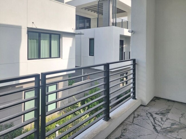 Building Photo - 16332 Dawn Wy