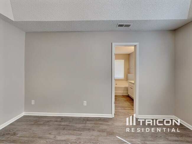 Building Photo - 2613 Millpond Way